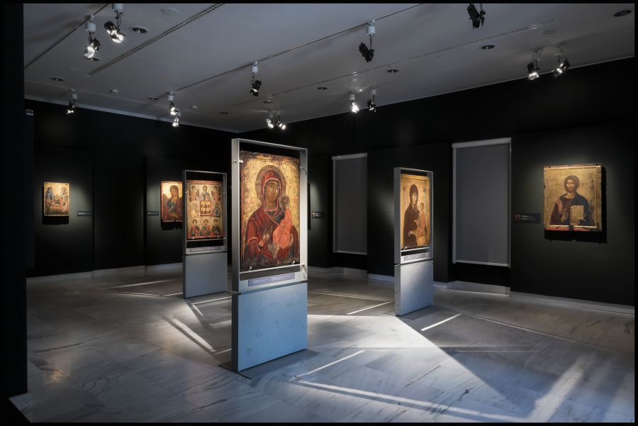 byzantinemuseum's tweet photo. New photos from the temporary exhibition: "Our Sacred Beauty. Byzantine icons from Thessaloniki". At @byzantinemuseum from 18 July 2019 until 31 October 2019. #bmacommunity #bcm #bxm #Museums #athens #exhibition #byzantineart #byzantium #ICONS https://t.co/ujVF3SMGRh