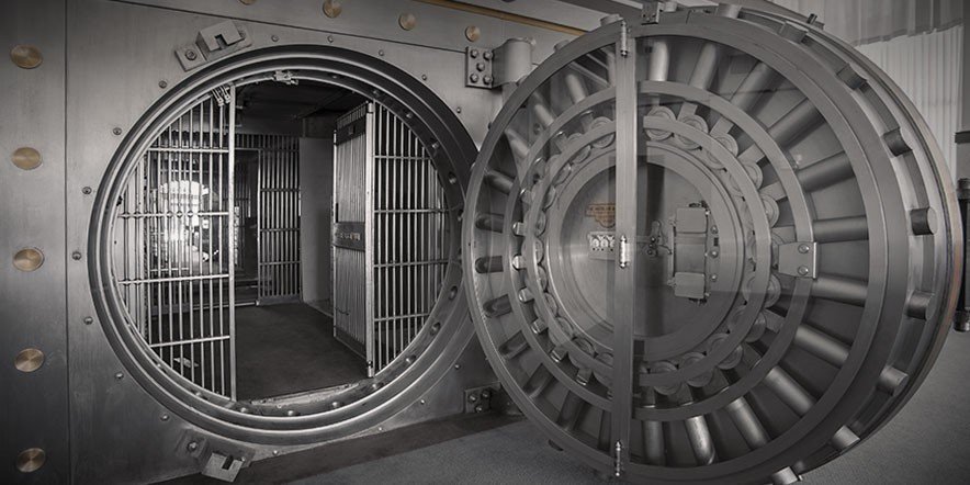 Круглая сейфовая дверь. Банковское хранилище внутри. Заброшенное банковское хранилище в москве. Хранилище форт нокс. Банковское хранилище.