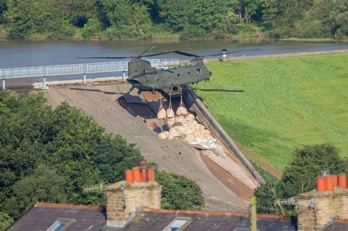 nmstoker's tweet photo. The #DamUnbusters !! 👍
Well done #RAF 
#WhaleyBridge https://t.co/rjcv1USj9W
