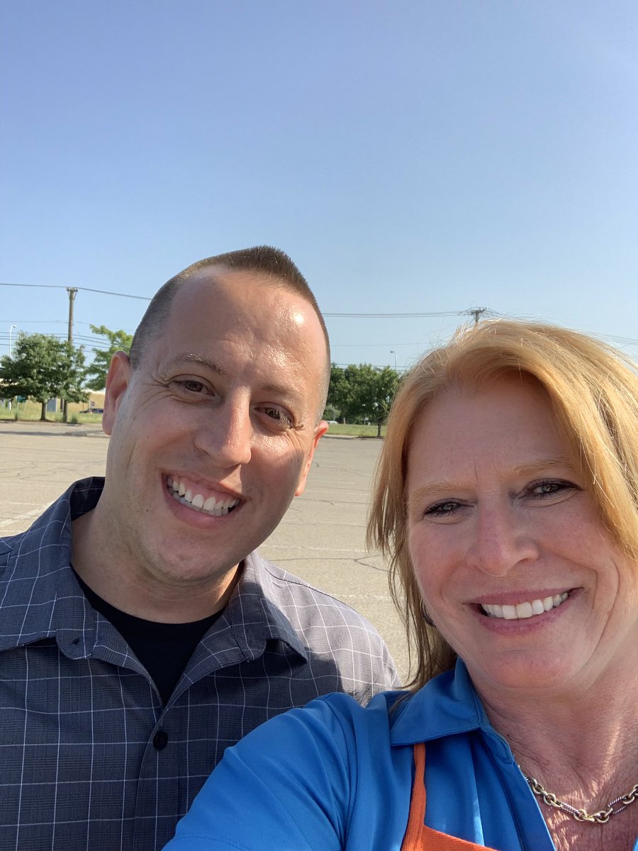 More w/Team #2709, Taylor, MI, Awesome Job and thanks for making a difference and fighting the competition!  You all Rock!