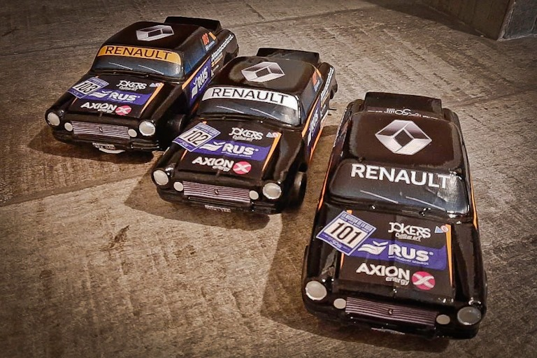 agustinvivo's tweet photo. Listos los @RenaultSportARG #TorinoTeam de 
@manocontrol para La Maratón de la Ruta: 50 años de la Misión Argentina en Nürburgring que se corre MAÑANA Sábado a las 9 AM en el Parque Rivadavia. https://t.co/GdvyFNifKJ