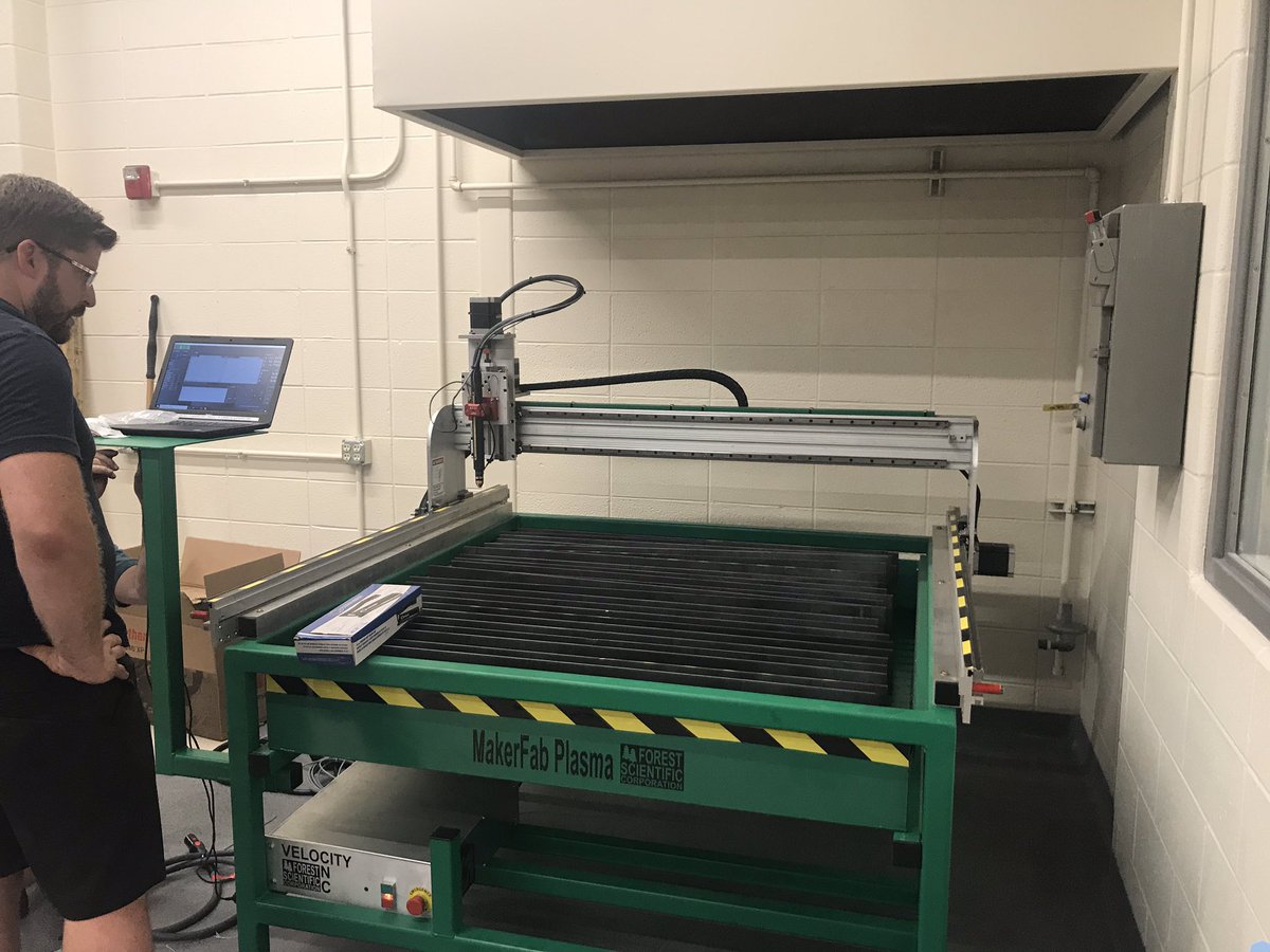 Principal_WHS's tweet photo. CNC routers and plasma cutter have arrived and put in place.  Building an incredible STEM space for students!! @PLTWorg @BulldogLife_WHS @WaucondaHS118 @WaucondaCUSD118 https://t.co/OeHw4gDuIA