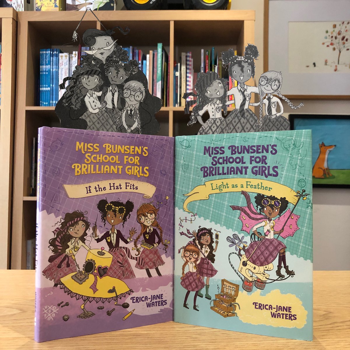 Out today! Thanks <a href="/Plum_Agency/">The Plum Agency</a> for the awesome photo and epic cutting out skillz😎