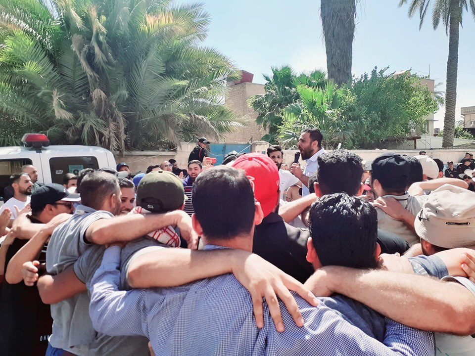 RMamori's tweet photo. #المرجعية_ويانه
#اعتصام_حملة_الشهادات_العليا
 قال تعالى {أَمَّنْ يُجِيبُ الْمُضْطَرَّ إِذا دَعاهُ وَيَكْشِفُ السُّوءَ}
@AlArabiya_Brk
@AdilAbdAlMahdi
@mohesr_gov_iq
@AlHaLboosii
@IraqiPMO 
@alsuhelnet@IraQ_raqi 
@OHCHR_MENA 
@UNESCO https://t.co/WeoPQHW0Nc