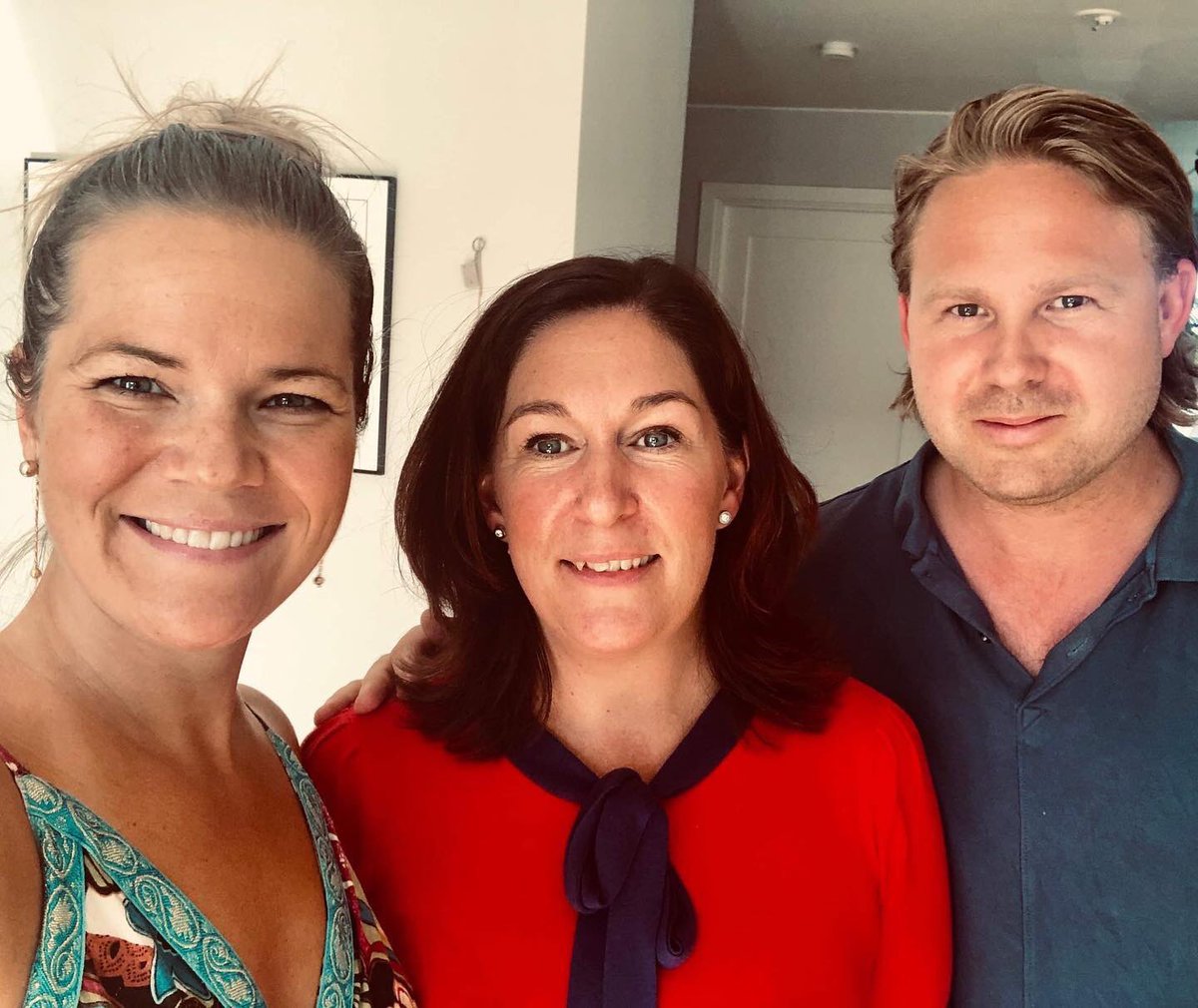 Anna Sterlinger tweet media