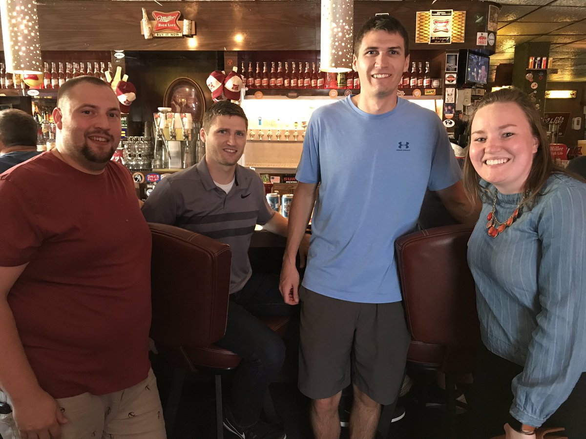 What a fun time at <a href="/highlifelounge/">High Life Lounge</a> for our first ever #reunionontheroad in Des Moines. Thanks to all who came and the lounge. <a href="/222Berg/">Ryan Berg</a>