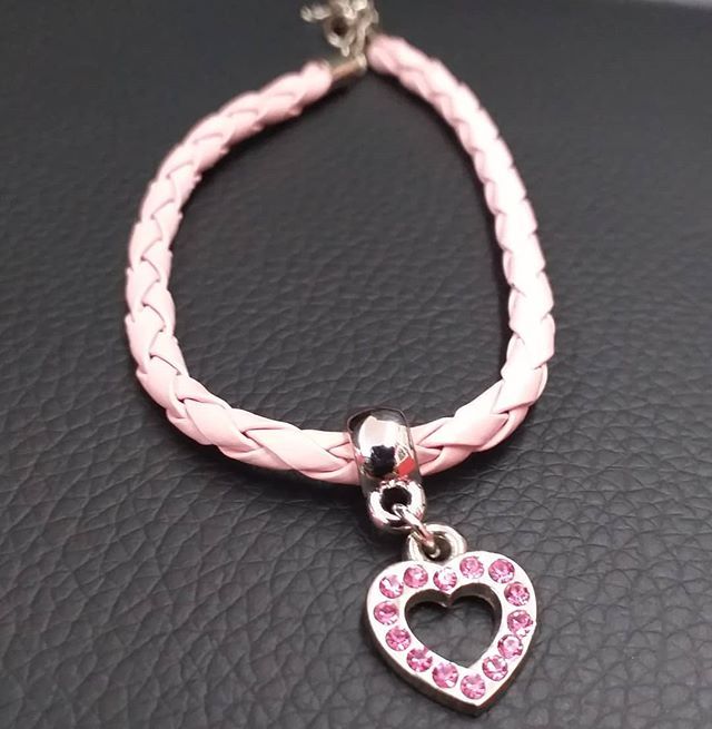 emporiometais's tweet image. Pulseira com berloque personalizado, para uma campanha de incentivo dentro de sua equipe.🤩
#berloques #berloquespersonalizados #pulseirapersonalizada #eventos #eventoscorporativos #campanha #festa #brindes #emporio_dos_metais ift.tt/2Kikm4I