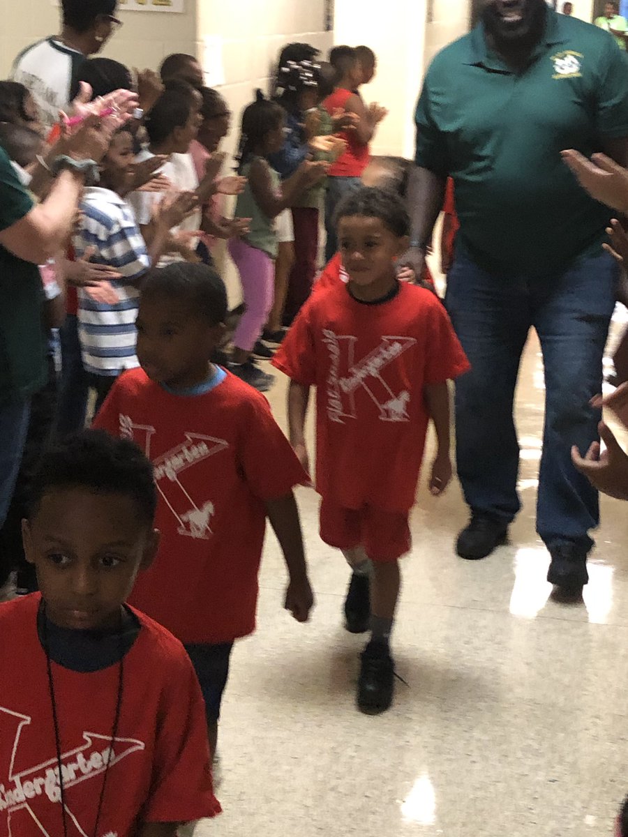 Marcie_FSE's tweet photo. Reimagined Parade #FSEtheplacetobe https://t.co/Krkw9hQXcR