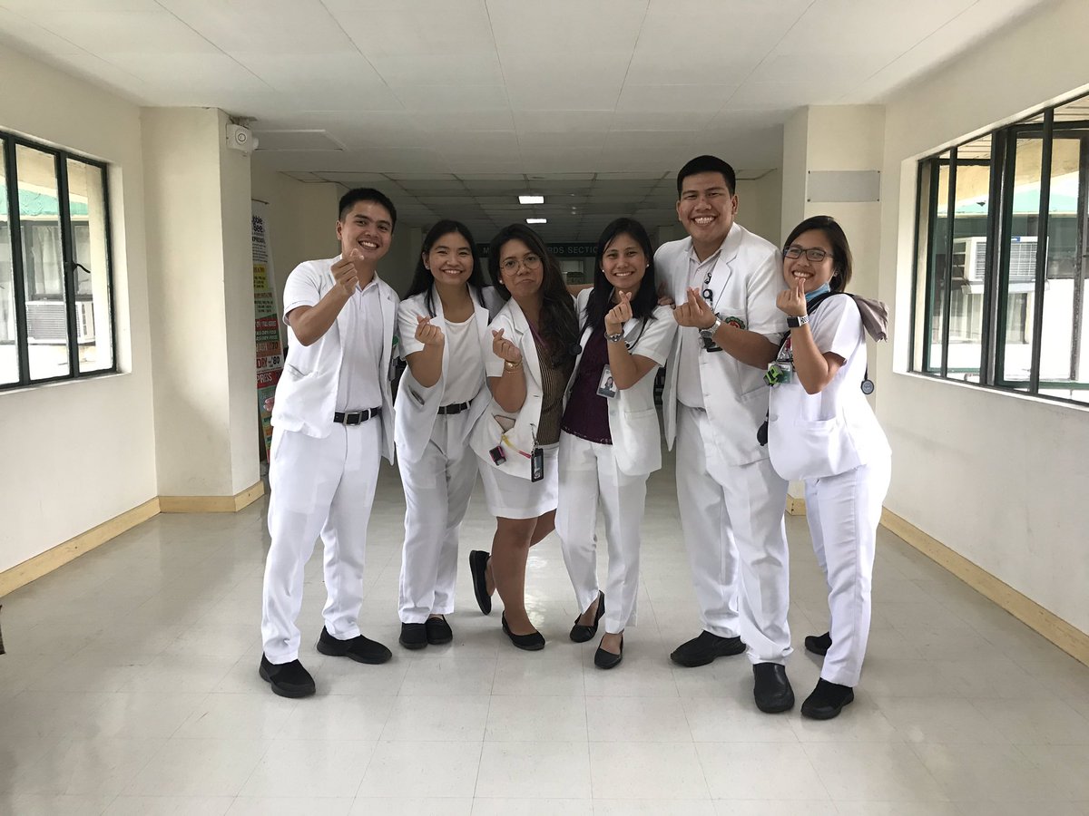 Day 63/366A little bit late pero ang sarap isigaw na  #IMDONEWouldn't survive this rotation without my dutymates, seniors, and residents!!! Hello ma'am!!! Mamimiss ko kayo kulitin at gawing toxic wahahahaba labyu both!!  @joancelestine  @alexisdelasalas