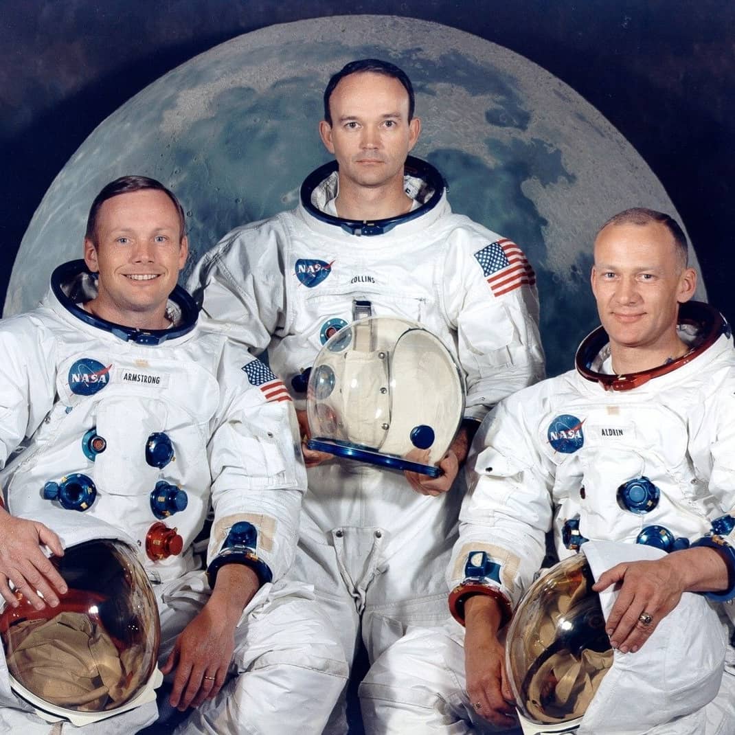 AsterKimun's tweet photo. El Domingo 20 Julio de 1969 los astronautas Neil Armstrong, Buzz Aldrin y Michael Collins llegaban por primera vez en la historia de la humanidad a visitar la superficie de la Luna. 8 días en total fue lo que duró la misión Apolo 11 #misiónapolo #apolo11 #50añosdelhombreenlaluna https://t.co/IkWxi03qdQ