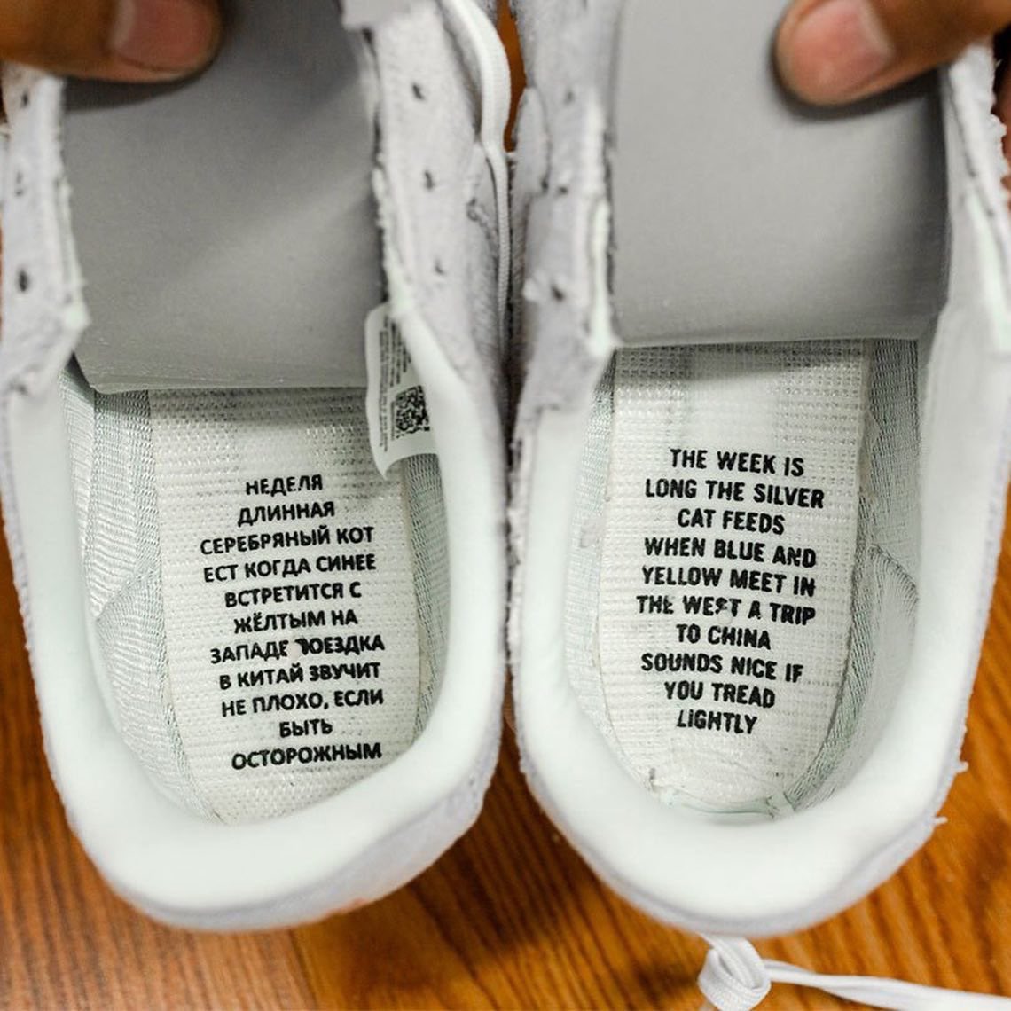 CaminoTV's tweet photo. NIKE X STRANGER THINGS TAILWIND 79 “UPSIDE DOWN” 🔺🔻

Une paire couverte de fils de lin hyper sensible au feu qui laisse apparaître les détails de la paire une fois brûlé 👀🔥

Exclu @BaitMeCom pour le moment mennés, pas sur que ça drop 🤞
@NetflixFR @nike https://t.co/wmWEJLnmdd