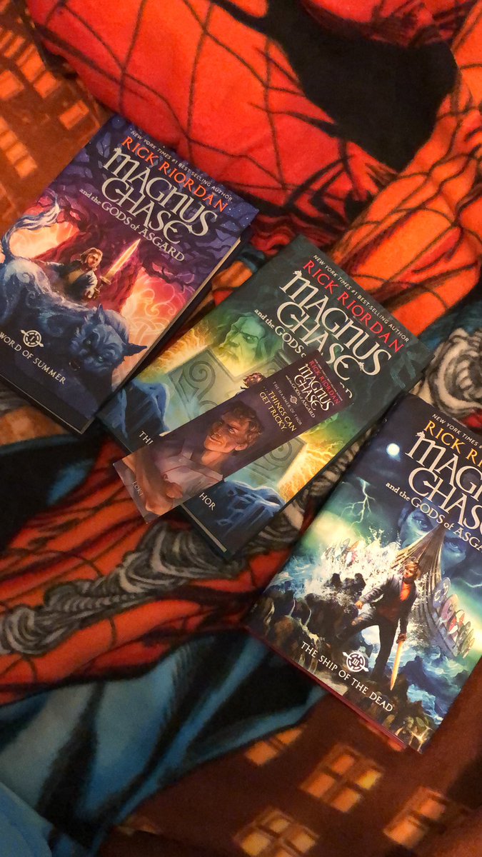 live tweeting magnus chase reread