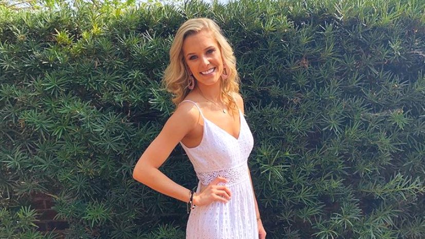 Happy 21st birthday to our sister Emily !! We hope you have the most amazing and fun birthday eva !🥳💛