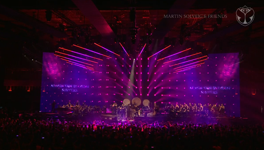 DavidTaroz's tweet photo. Ce live sur la Freedom Stage avec le retour de la #SymphonyOfUnity 😍C'EST TELLEMENT BEAU PUTAIN ♥De l'électro avec des vrais instruments et des vrais voix EN LIVE #Tomorrowland https://t.co/lQWzwtuUEP