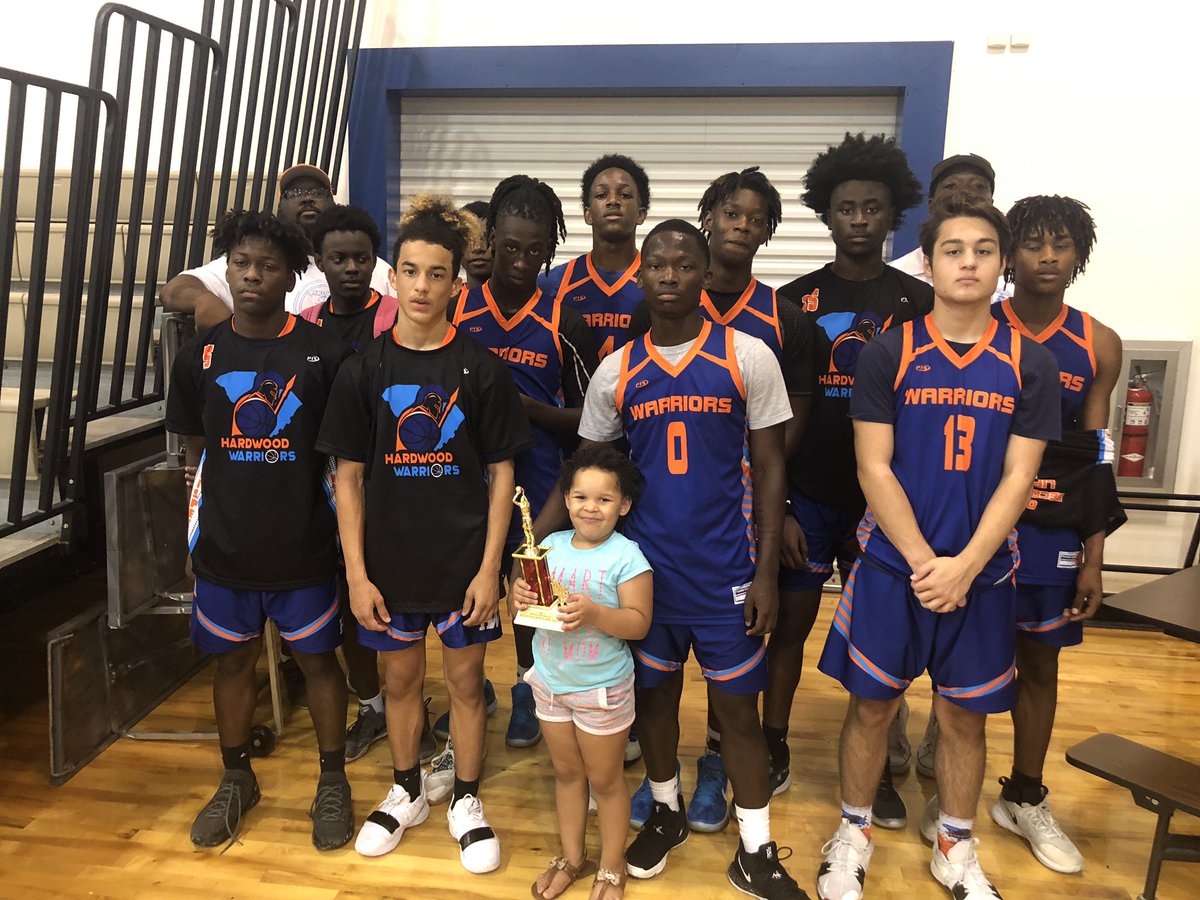 CoachJordanW's tweet photo. 3rd place 17u winner the Hardwood Warriors #FunctionattheJunction https://t.co/w40khkhmUg