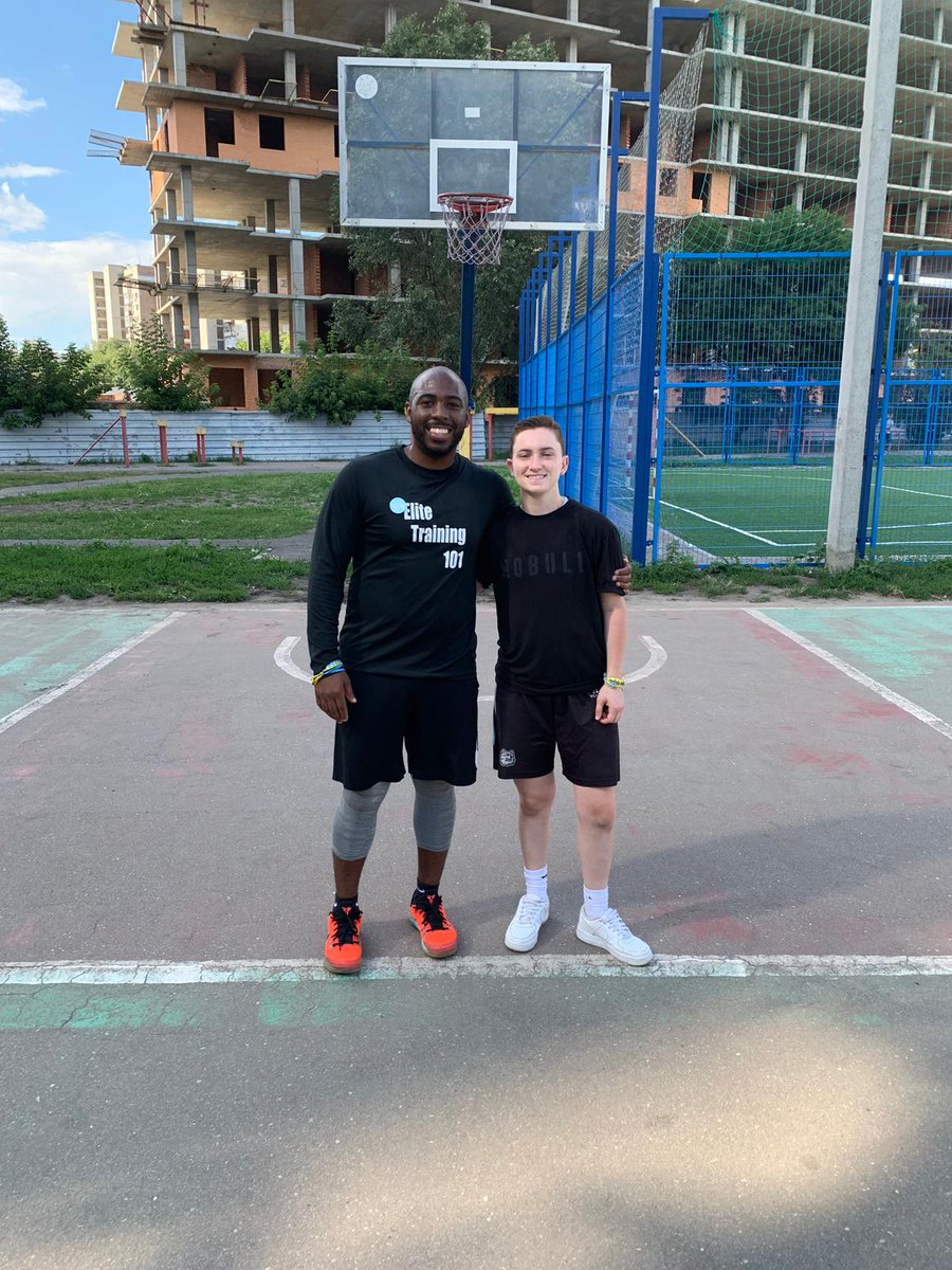 CoachMWilliams_'s tweet photo. 10 days of basketball in the Ukraine with @mel_colman was one of the most memorable moments for me as a coach. My Day 1, my family and though I won't be coaching you , your still my player and I love you.💜💜🖤🖤 #unkrainebasketball #family #thecoolest https://t.co/eJIMdfXJzC