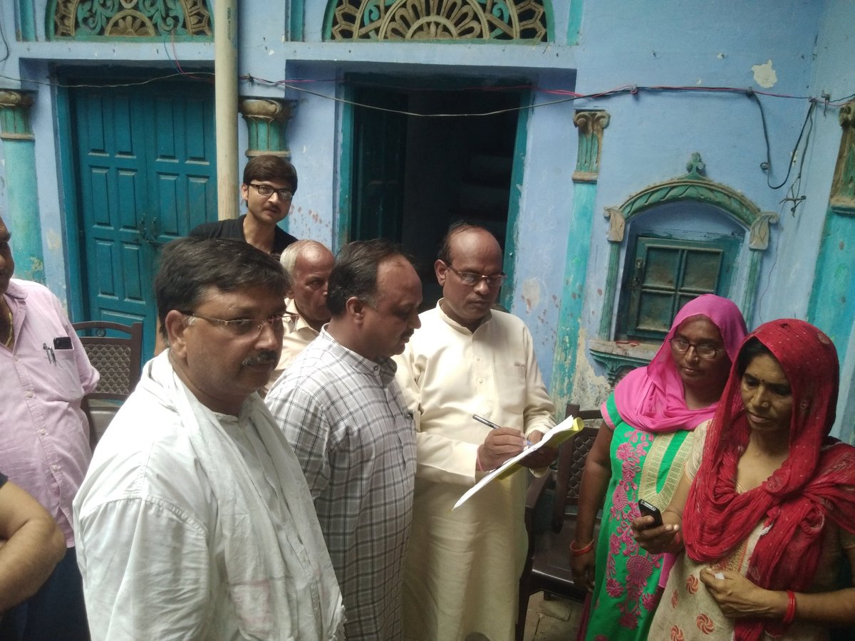 devendrLodhiBJP's tweet photo. आज स्याना में  सदस्यता अभियान के अंतर्गत बूथ चलो अभियान में आज स्याना विधानसभा के बूथ न. 230,402,120 पर लोगो को मिस्डकॉल के माध्यम से सदस्य बनाया एवं उनका सदस्यता फॉर्म भरवाया। https://t.co/1AOFxpNeCs