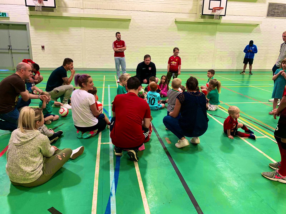 BrickfieldRFC's tweet photo. 🌟 Our Sporting Director @andrew_ruscoe was delivering the 2-4 year #Ministarz Futsal this morning where we experienced our largest group to date.
Thank you to the parents who continue to trust our team to help develop your little future Stars 👊
Sponsored by @SoccerMillion https://t.co/c1c6ECcwun