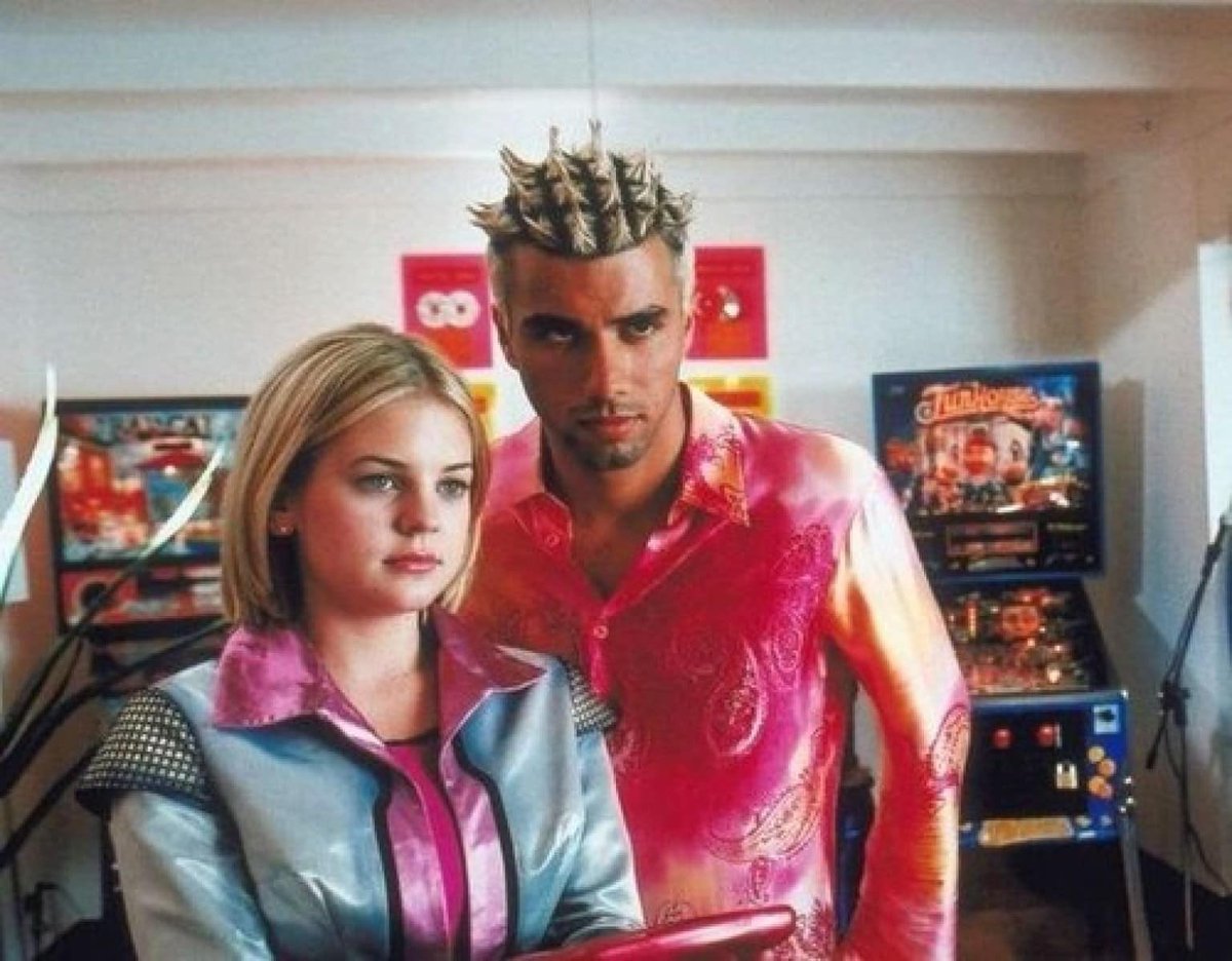 jasonjaymemes's tweet photo. THIS COULD BE US BUT YOU’RE NOT INTERPLANETARY MEGA STELLAR HYDRO STATIC https://t.co/TmCkYqmZHT
