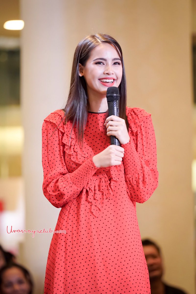 urassayasclub's tweet photo. Toyota Fun Space Best For You 😍😘 #urassayas #urassaya #urassayaclubdotcom #toyota #yarisxyaya #toyotafunspacebestforyou #ญาญ่า https://t.co/CaPz5IhbqP