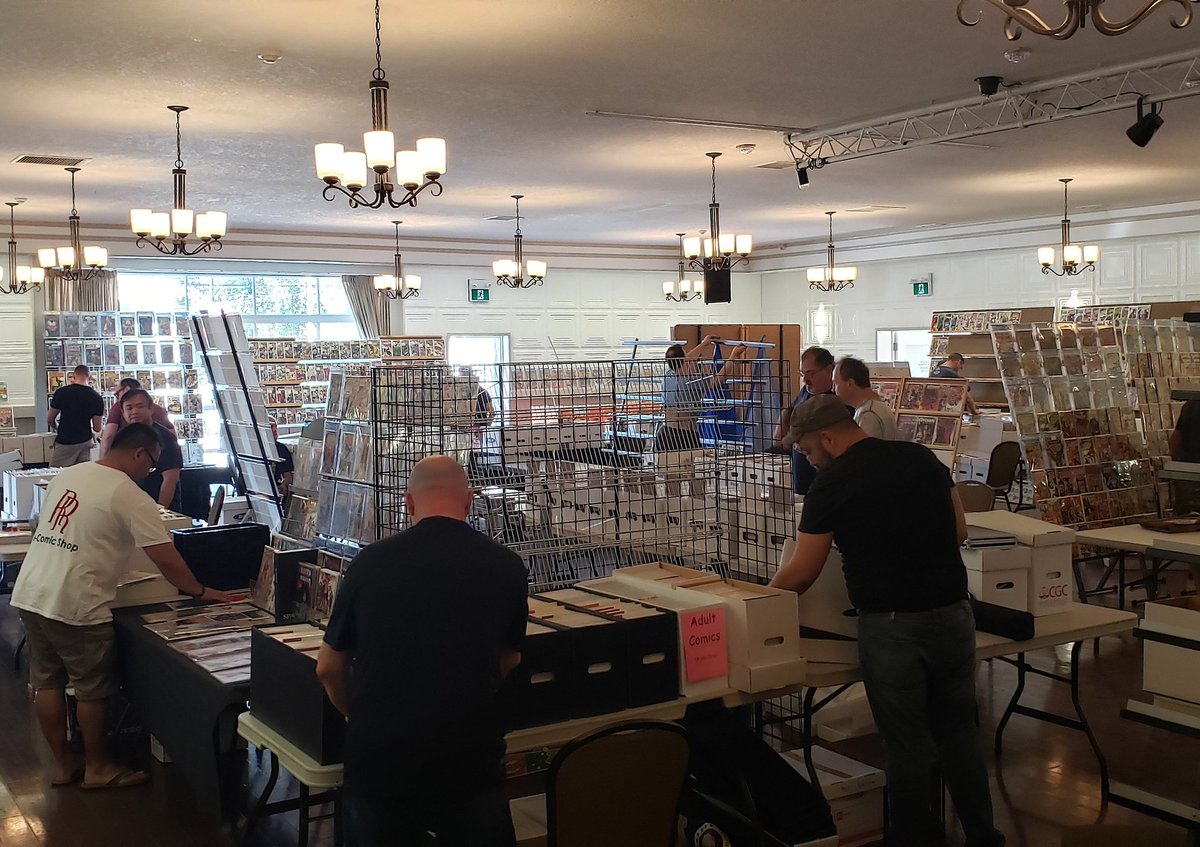 tocomicshow's tweet image. 45 mins til show time! TCBS Barrie, 60 tables loaded with the best comic books around! torontocomicbookshow.com #Barrie #ontario #vintage #convention #comics #comicbooks #instagood #igcomicfamily #igcomics #dccomics #marvel #photooftheday #comiccon #sunday