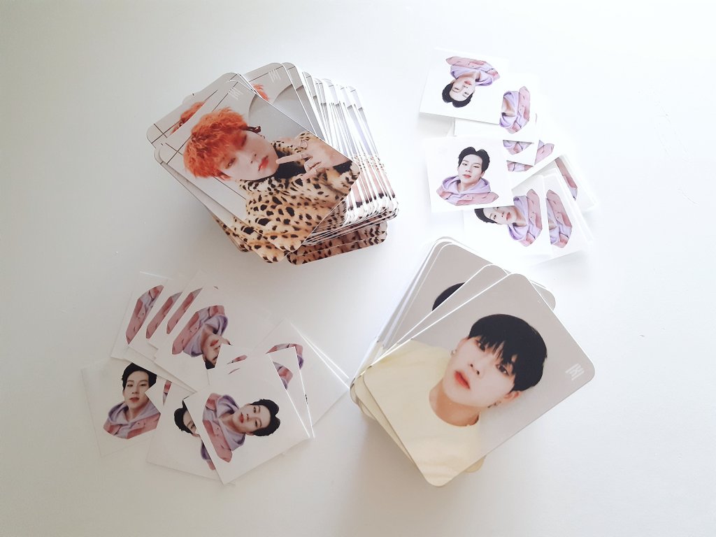 CrybebeBabo's tweet photo. I still have like 90 pairs of these Jooheon photocards and 30 round stickers! Pls buy them off from me, it's only 4€ for both pc's, including the sticker and shipping worldwide. 🥺

DM me if interested.

#MONSTA_X #MonstaXsale #MonstaXgoods #Jooheon #Joohoney https://t.co/fie33aTEqe