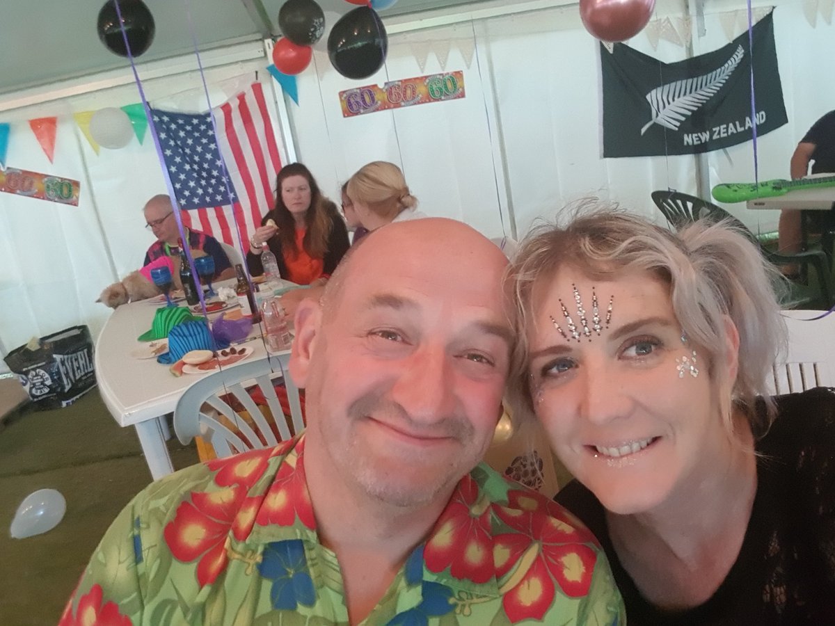 fairyspan17's tweet photo. Great weekend caching with the Trackable bar #leesbar #geocaching  #firefox3campingevent #drinkingwithfriends https://t.co/lVCKRqTIZB