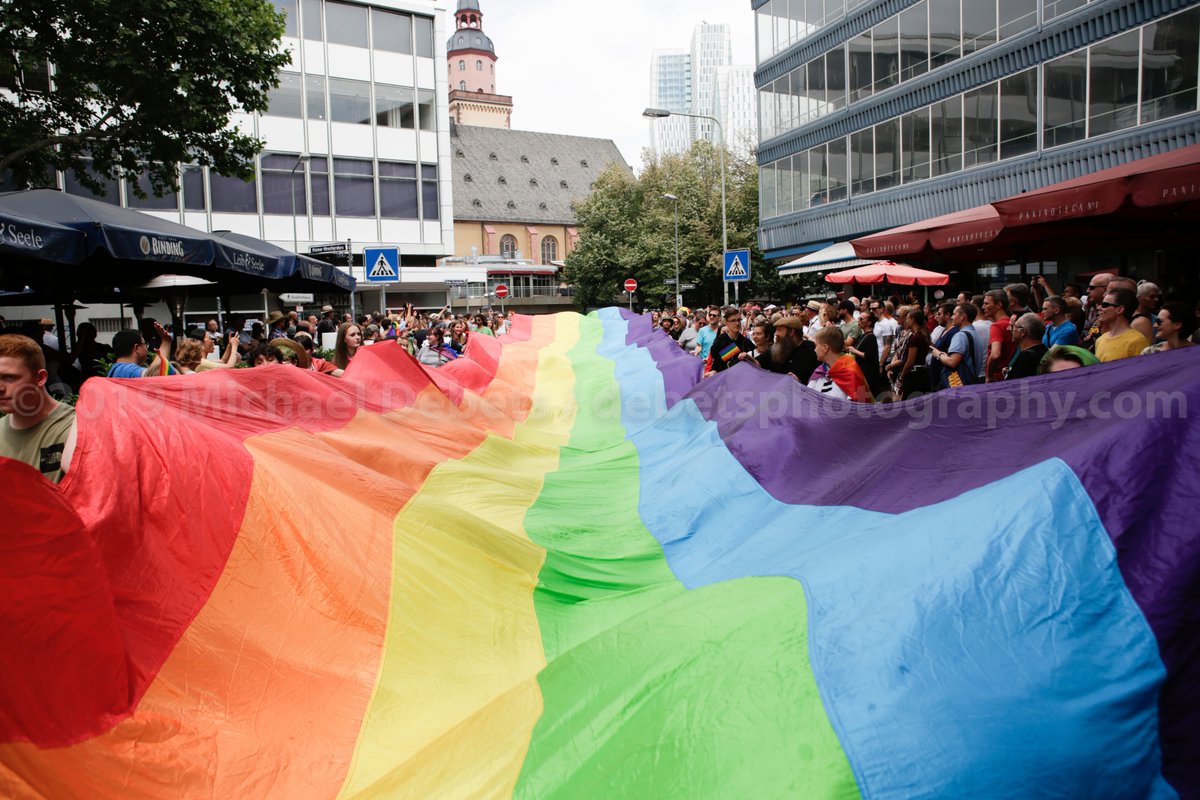 MichaelDebets's tweet photo. 20 July 2019 Impressions from #frankfurtpride / Eindrücke von der Christopher Street Day Parade in #Frankfurt. More pictures at / Mehr Bilder bei https://t.co/6xzExxEMyp #lgbtiqpride #csdfrankfurt https://t.co/XRAEEog519