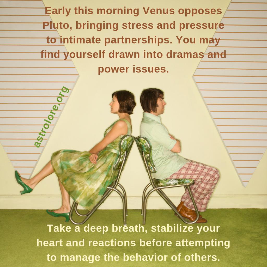 astrolore's tweet photo. Sunday, July 21, 2019
#astrology #astrolore #venuspluto https://t.co/TD94eK6Fgn