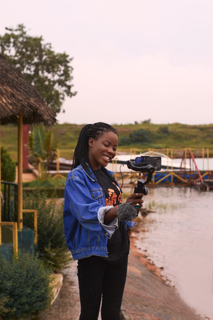BlessynKure's tweet photo. Hi @TECNOMobileNG I am Blessyn Kure a mobile filmmaker, YouTuber and traveller, I've been using the Tecno Camon 11 pro to create for a few months now and would like an opportunity to work with you. Here's some of what I've made with #Camon11Pro
Pls RT https://t.co/gRSqg15WGy