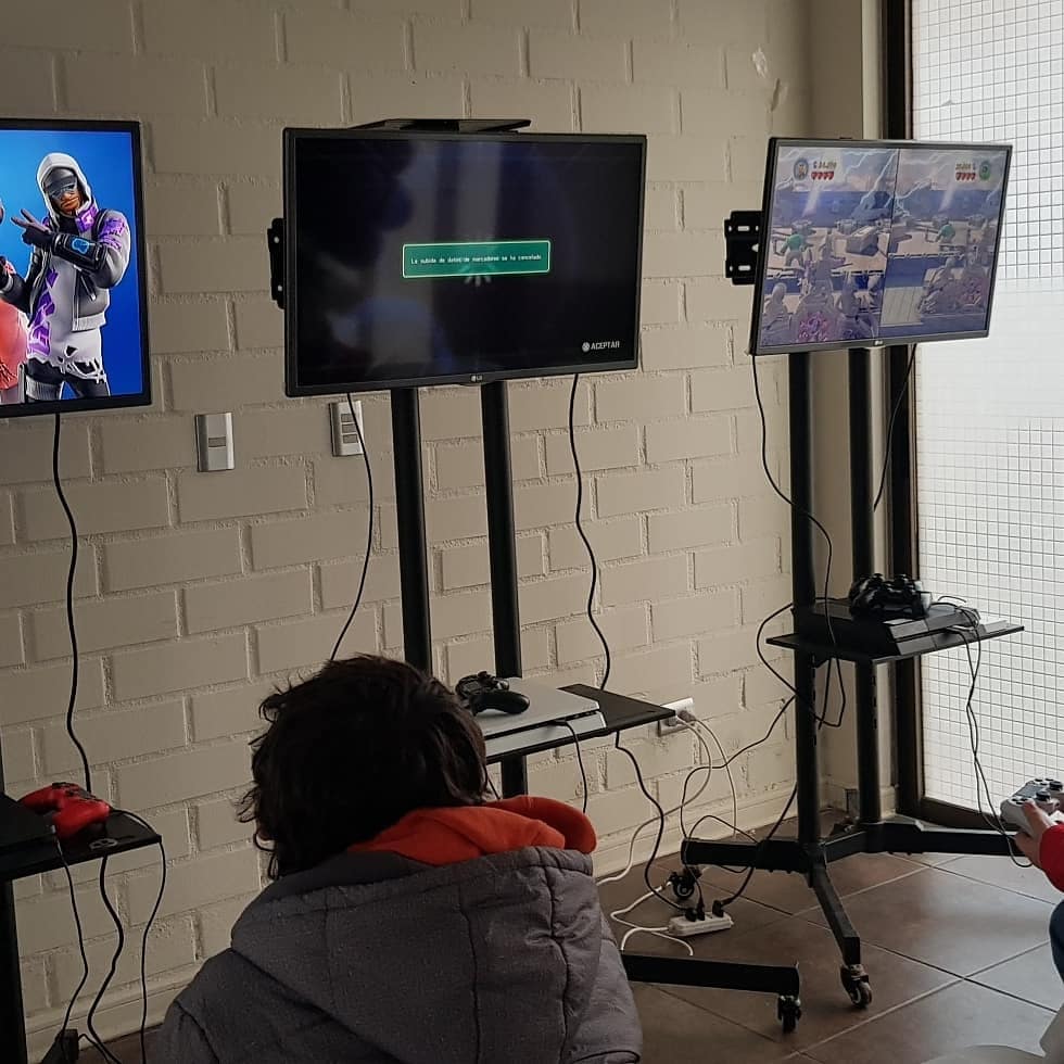 EventosKid's tweet image. #cumpleañossantiago #fiestasinfantilessantiago #juegossantiago #modulosgamers #modulosps4 #decoraciones #eventosparaniños #eventosadultos #armatucumpleaños #organizadordecumpleaños #todocumpleaños #productoradeeventos #productoradecumpleaños #fiestakid #fiestakids