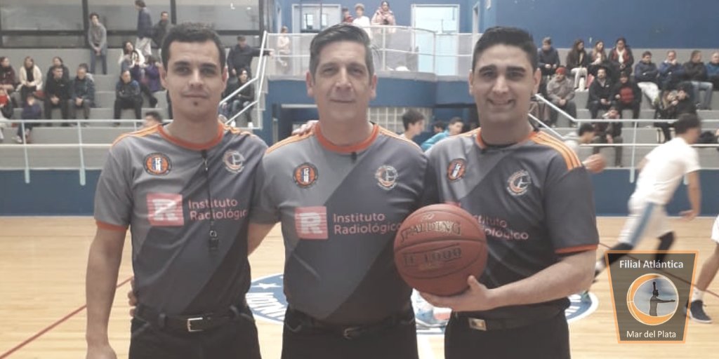 dlaveneziana's tweet photo. 🏆🏆 Super 4 AMB / U17 A - Final
🏀🏀 Unión A Vs Peñarol A
Gonzalo Vicente Dante Laveneziana
Nahuel Casalot
#FilialAtlantica #OrgulloDePertenencia
#Ref #RefWork https://t.co/hcetljkniQ