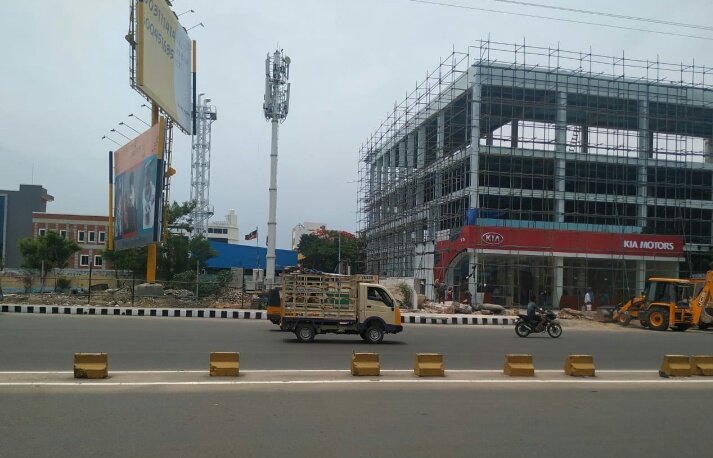 hananyatdp's tweet photo. The dream project of EX-AP CM CBN Sir @ncbn (KIA Motors) need to run in our state. Unfortunatly its running in neighbouring state Tamilnadu. The country is seeing towards CBN Sir except in andhra?

KIA Motors 
perungudi,Chennai

@naralokesh 
@JaiTDP 
@ChennaiTdpForum https://t.co/jCqbeDCU8Y