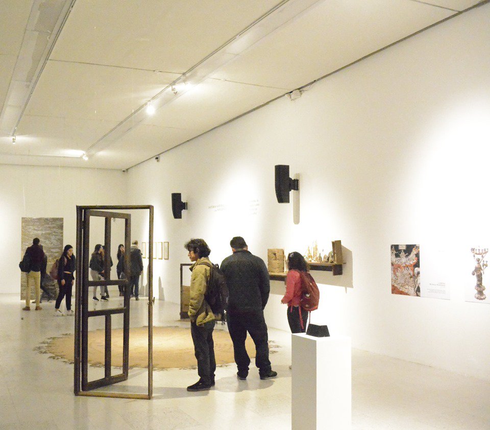 Divcultural's tweet photo. #Prográmese Visita guiada dirigida por el curador de la exposición "Historia natural de las imágenes o de la transfiguración". Miércoles 24 de julio / 5:00 p.m. #MuseodeArteUN #EntradaLibre https://t.co/02B5TL6Anq https://t.co/JSuQSb6utC