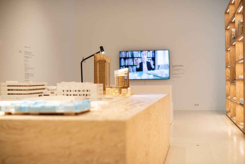 AEDES EXHIBITION | Konzept + Atmosphäre, Gerber Architekten
19 June - 8 August 2019

If you are in the Berlin area, don't miss it! Opening hours on our website

Photo: Marco van Oel

@gerberarchitekten #gerberarchitekten #germanarchitecture #photooftheday #freethingstodoinberlin