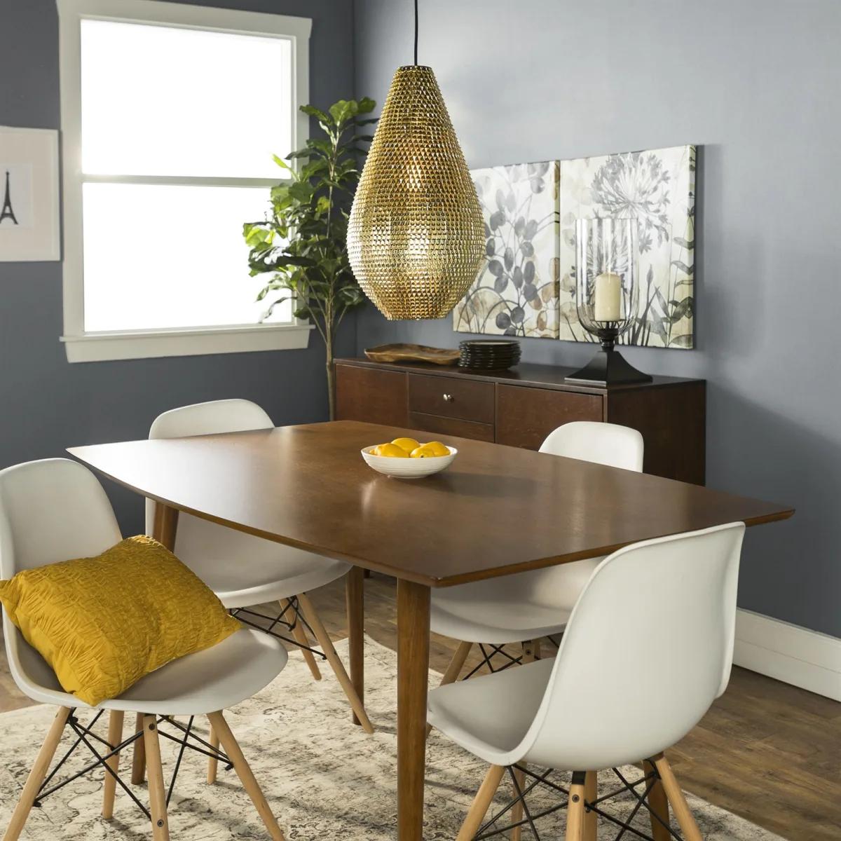 ddc_home's tweet image. Today&apos;s Pick from Jane----  69% off!
20&quot; Hand-Crafted Drop Style Pendant | Free Shipping-  $94.99
Stylish, modern design...available in gold or silver... 59&quot; H x 11&quot; L x 11&quot; W

shareasale.com/m-pr.cfm?merch…