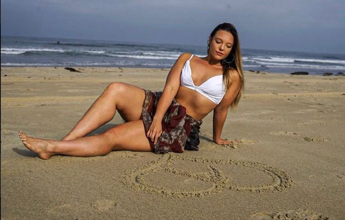 Fun in the sand 
#curvy #curvywoman #CurvyWomenAddicted #curves #plussize https://t.co/VA0SBPJ8S9