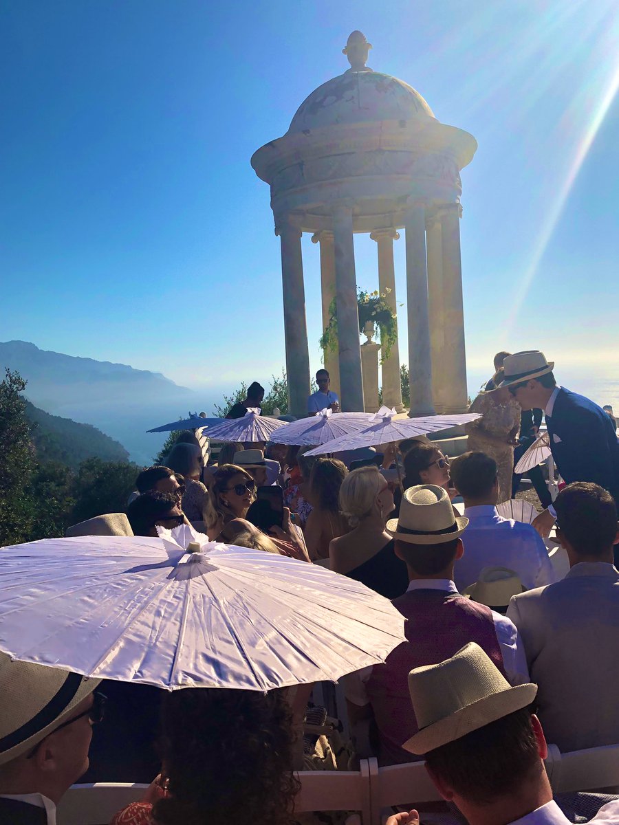 vbowmanevents's tweet photo. Take me back 💙... dreamy wedding venue in the perfect setting ☀️ #somarroig #deia #Mallorca https://t.co/Nb3rLeQYzK