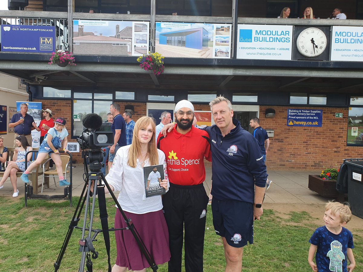 All three sports at Northampton are together to raise money for Cynthia Spencer <a href="/NorthantsCCC/">Northamptonshire CCC</a> <a href="/SaintsRugby/">Northampton Saints 😇</a> <a href="/ntfc/">Northampton Town</a> organised by my Northampton team mates Rob Keogh and Steven Crook <a href="/RickyRicketts/">Ricky Ricketts</a> @paulgrayson10 <a href="/RobKeogh91/">Rob Keogh</a> <a href="/stevecrook25/">Steven Crook</a> <a href="/AlexWakely1/">Alex Wakely</a> #cynthiaspencer
