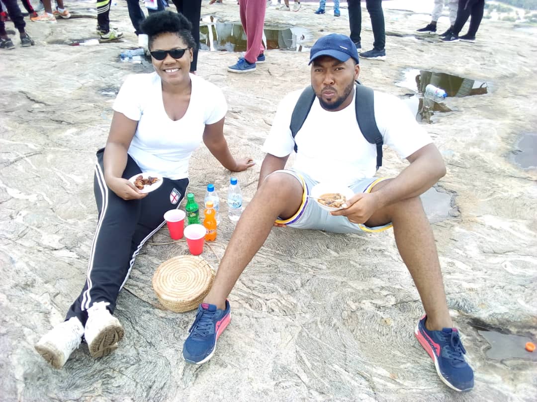 Thrillzent's tweet photo. HIKE n GRILLZ WAS HOT LIKE DAT https://t.co/04wEFVgDJB
