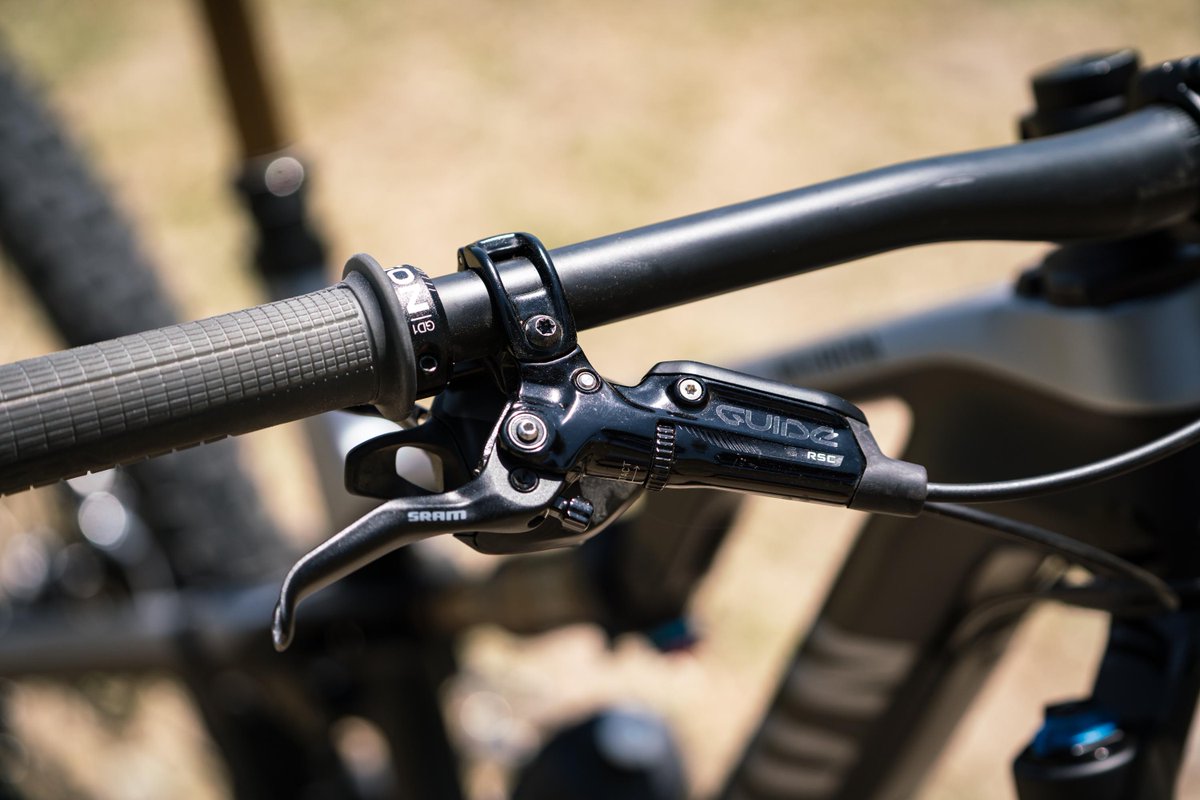 canyon_bikes's tweet photo. #CanyonNeuron is balanced and nimble, a versatile modern day cross-country trail bike that doesn't make one feel as if they need to be lining up to a race as much as having a good time on the trails.
https://t.co/LLsSbY9LiB
#MyCanyon
📷 @nobuhiko_tanabe https://t.co/JF4f91SPow