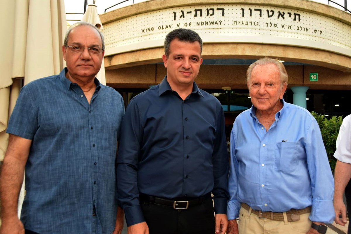 Morris Kahn- מוריס קאהן (@morriskahn1) on Twitter photo המחזה ״איש על הירח״ בהשראת החללית בראשית בכיכובם של בעלי מוגבלויות יחד עם תלמידי בית -צבי. מופע מרגש שהתמקד במסרים חשובים- קבלת האחר מימוש חלומות, תעוזה, וחשיבה מחוץ לקופסא. <a href="/CarmelShama/">כרמל שאמה הכהן</a> #רמתגן #ביתצבי <a href="/ILSpaceAgency/">Israel Space Agency 🇮🇱</a> <a href="/TeamSpaceIL/">Israel To The Moon</a> <a href="/BeitZvi/">Beit Zvi</a> המחזה ״איש על הירח״ בהשראת החללית בראשית בכיכובם של בעלי מוגבלויות יחד עם תלמידי בית -צבי. מופע מרגש שהתמקד במסרים חשובים- קבלת האחר מימוש חלומות, תעוזה, וחשיבה מחוץ לקופסא. <a href="/CarmelShama/">כרמל שאמה הכהן</a> #רמתגן #ביתצבי <a href="/ILSpaceAgency/">Israel Space Agency 🇮🇱</a> <a href="/TeamSpaceIL/">Israel To The Moon</a> <a href="/BeitZvi/">Beit Zvi</a>