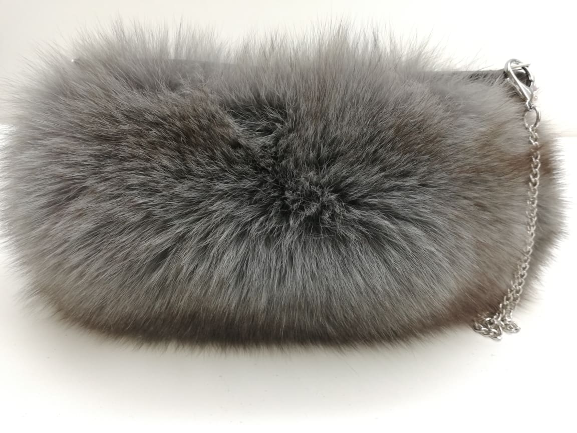 tkifurs's tweet photo. Fox handbag
https://t.co/Gp7Hi83Uwk
#fur #luxuryfur #furpurse #foxfur #foxbags #furbags #furfashion #realfur #handbag #bag #furpompom #foxpompom #pompomlove #realfurpompom #pompom #keyring #furball #furkeychain #furbagcharm #winter #furaccessories #handmade #tkifurs https://t.co/kodoGfmqI0