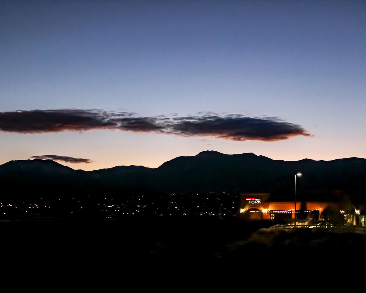 TwistedForkReno's tweet photo. We have just the spot to enjoy the gorgeous Nothern Nevada summer evening with a delicious meal. Book your table at the Twisted Fork now https://t.co/651tI4YheP. https://t.co/6LpAe1lSpg
