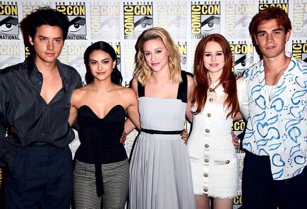 warnerchannella en Instagram: '¡Un año más de #Riverdale en #ComicConWarner! No podemos esperar más por la 4ta temporada.'