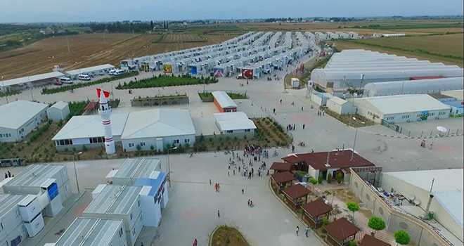 STUDENTYOUTH06's tweet photo. The camp we visited within the scope of Erasmus + project...
HATAY- Altınözü Boynuyoğun the Temporary Shelter Center, 8 years to escape the civil war in Syria since coming to Turkey on our brother is 8500 Syrian Guest host @Shahed_witness @angelina_vl @AtalayPekel https://t.co/zB52KCOq3w