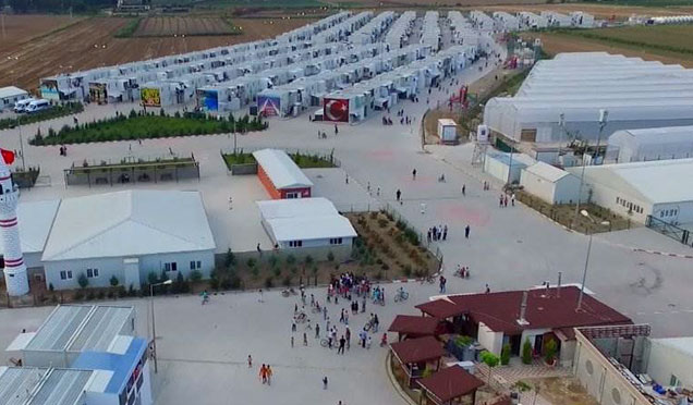 STUDENTYOUTH06's tweet photo. The camp we visited within the scope of Erasmus + project...
HATAY- Altınözü Boynuyoğun the Temporary Shelter Center, 8 years to escape the civil war in Syria since coming to Turkey on our brother is 8500 Syrian Guest host @Shahed_witness @angelina_vl @AtalayPekel https://t.co/zB52KCOq3w