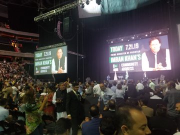View image on Twitter