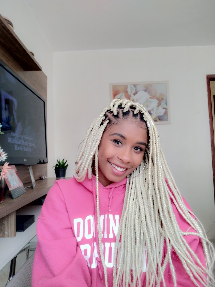 jxsscat's tweet photo. ✨não sei vcs mas sou a nova barbie✨ #BrownSkinGirlChallenge https://t.co/TDsRjx6sK5