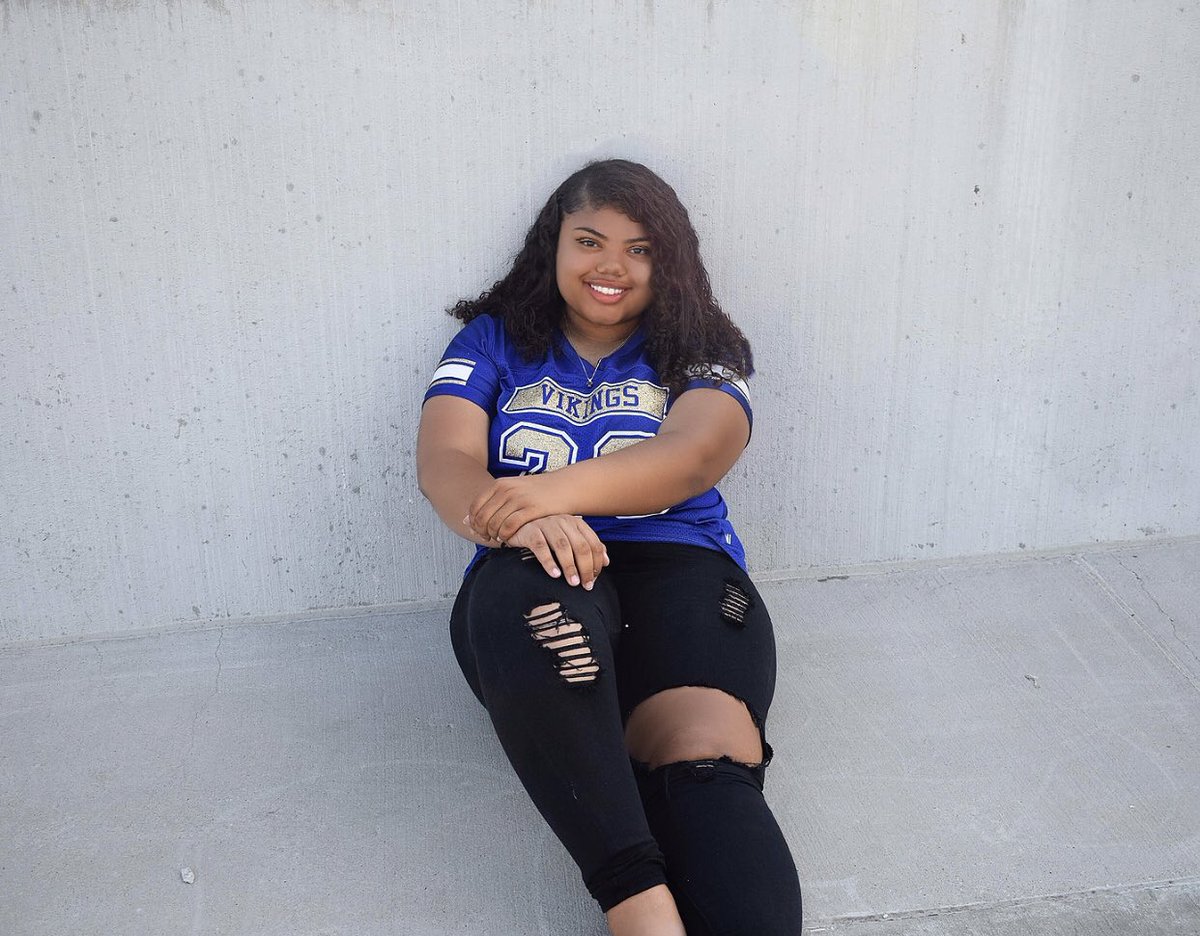 PhotosPush's tweet photo. Loving the outcome of the pictures I’m processing! #PushPhotos #SeniorSunday #classof2020 @shauntee_ https://t.co/ird5icYs3P